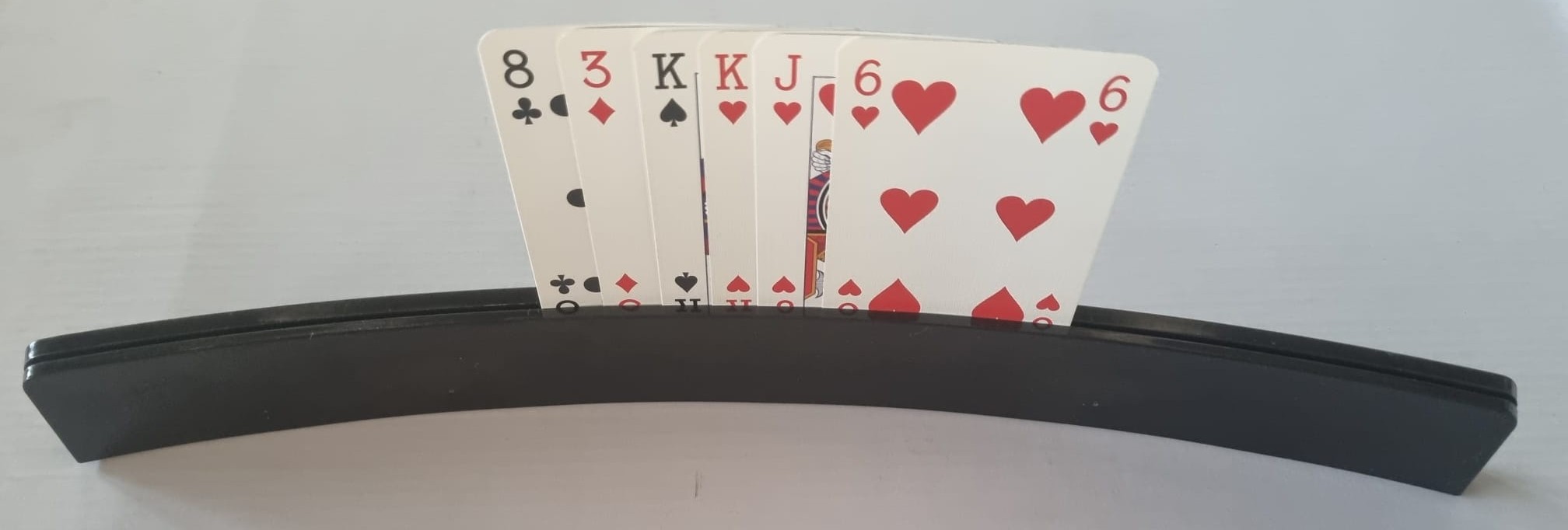מחזיק קלפים עומד קומפקטי מפלסטיק